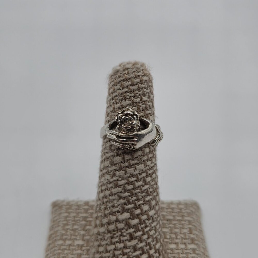 Size 5 Sterling Silver Rose In Hands Band Ring A3277 - Picture 1 of 8
